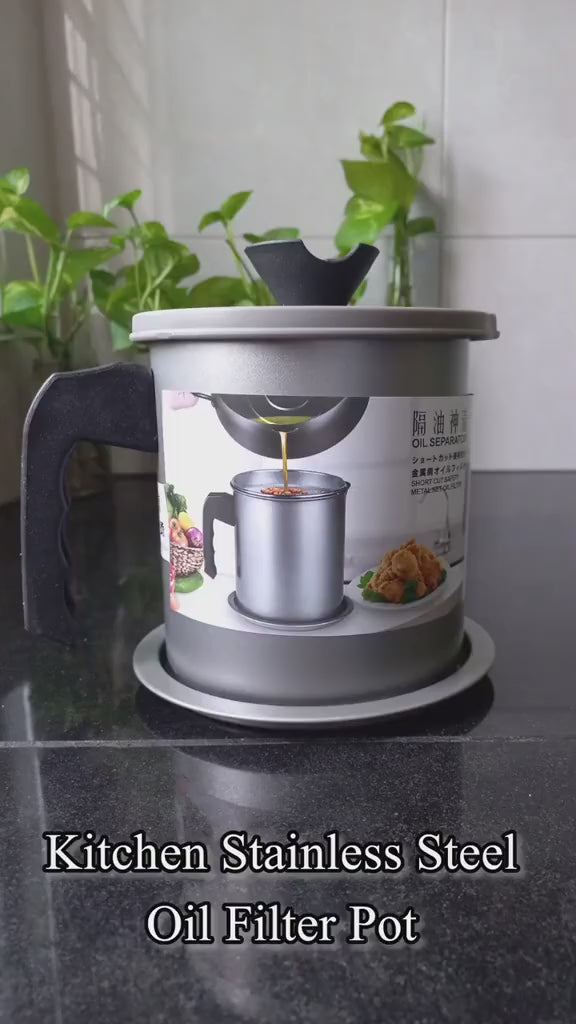 Stainless Steel Oil Pot with Filter – 1.4 Liter